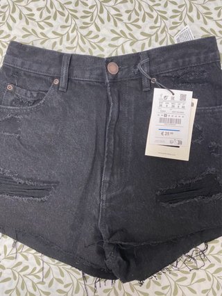 Shorts vaqueros negros rotos Talla M