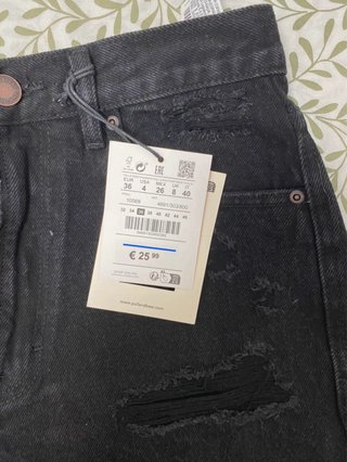 Shorts vaqueros negros rotos Talla M