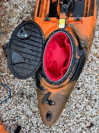 Kayak de pesca a pedales