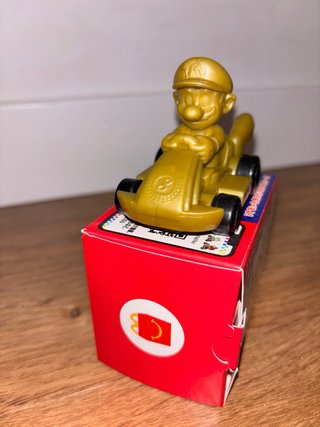 Figura dorada Mario Kart Deluxe