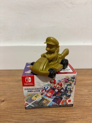 Figura dorada Mario Kart Deluxe