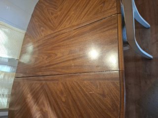 Mesa y 6 sillas de comedor estilo vintage