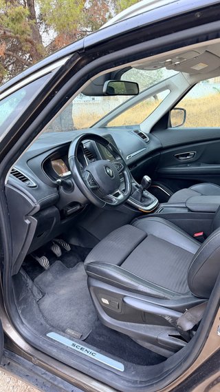 Renault Grand Scénic Edition One BOSE 130 CV 7 pl