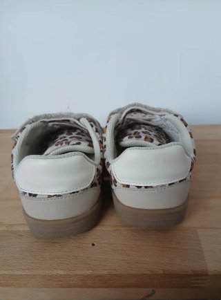 Zapatillas barefoot niña T.26