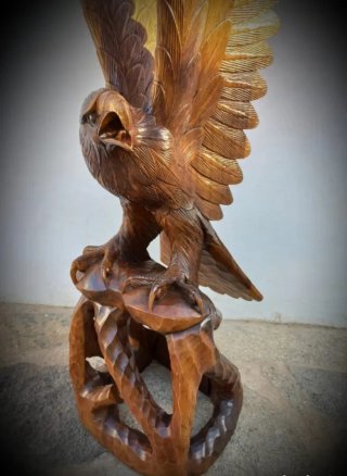 Águila madera tallada 160cm