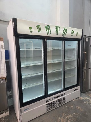 Vitrina expositora refrigerada Infrico