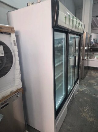 Vitrina expositora refrigerada Infrico