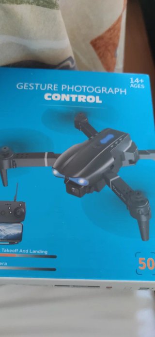 Dron con Control por Gestos y Cámara