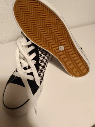 Zapatillas de mujer tipo converse con cuadros