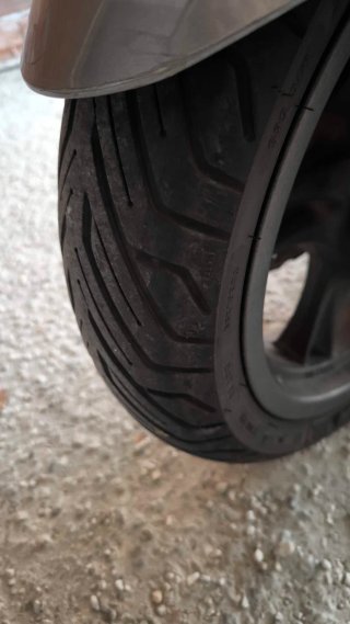 Kymco Xciting 500R Gris