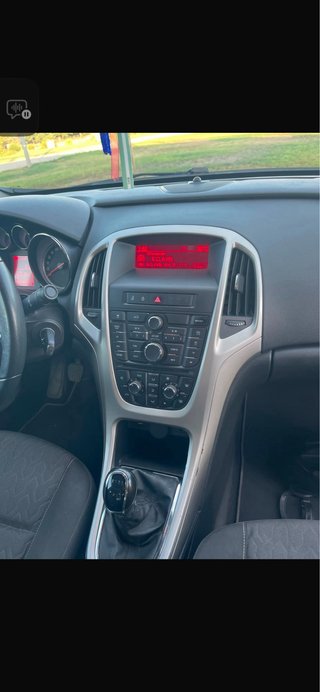 Opel Astra 2013