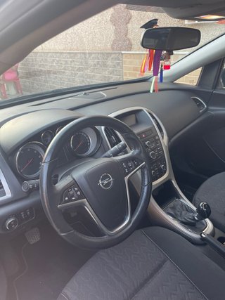 Opel Astra 2013