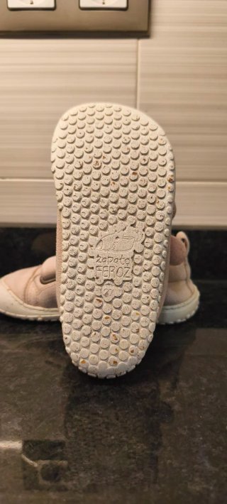 Zapatillas rosas Zapato Feroz Talla 27