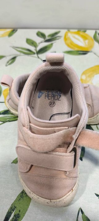 Zapatillas rosas Zapato Feroz Talla 27