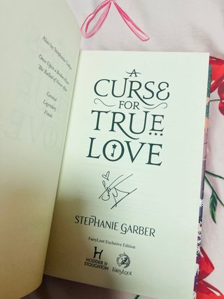 Nuevo. A curse for true love Fairyloot