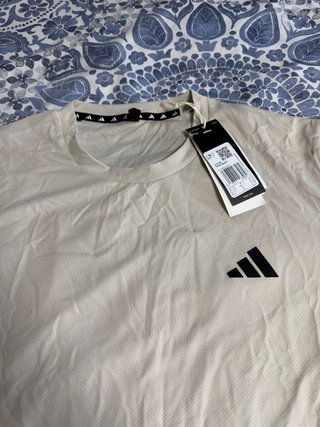 Camiseta entrenamiento de Adidas essentials