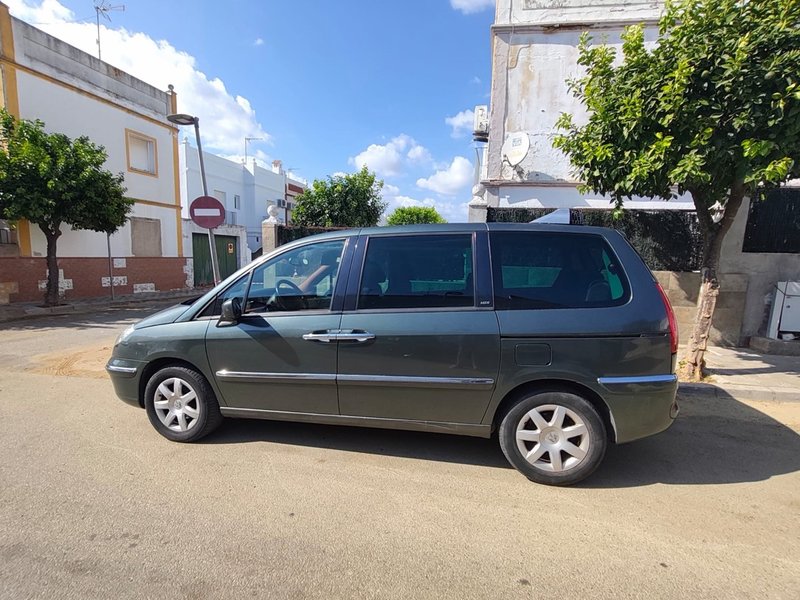 Peugeot 807 2010 - foto 1