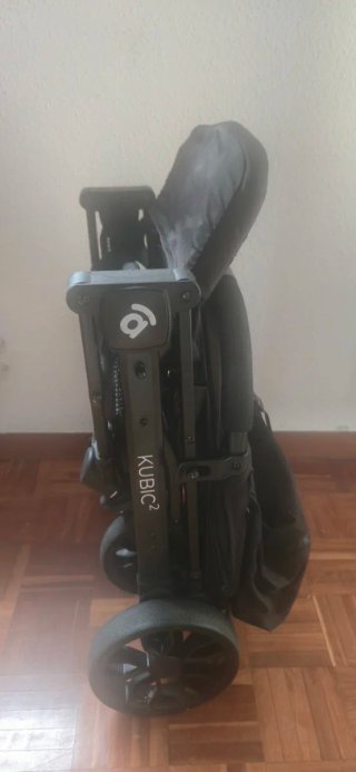 Silla de paseo KUBIC negra