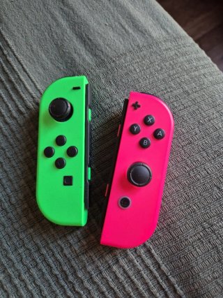 Nintendo Switch Azul y Rojo