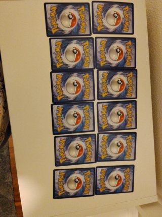 12 Cartas Pokémon Variadas