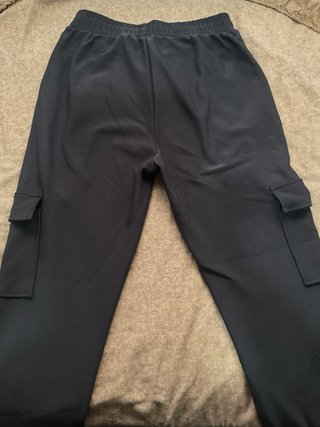 Pantalón cargo gris