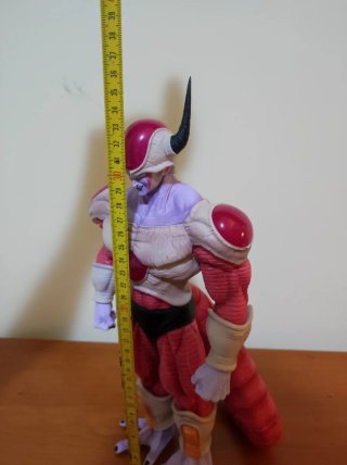Figura Freezer 2ª Forma 36cm Dragon Ball Z