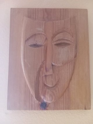 Cuadro decorativo de madera tallada