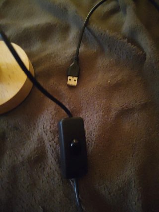 Lámpara USB de madera