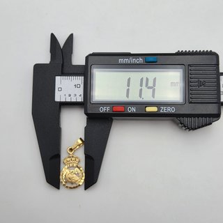 Colgante de oro de 18k. Real Madrid 1.08 gr.