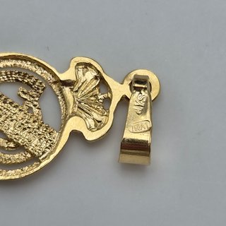 Colgante de oro de 18k. Real Madrid 1.08 gr.