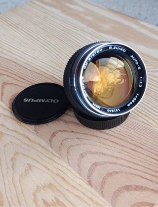Olympus G.Zuiko 55mm 1.2 MINT