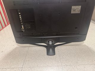 Smart TV Samsung 45” Negro CON MANDO A DISTANCIA