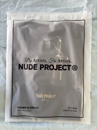Camiseta Nude Project Talla M Nueva