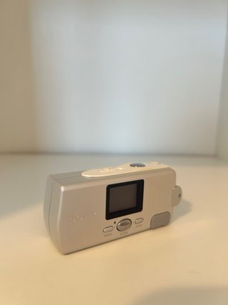 Cámara Sony Cyber-shot U Plata