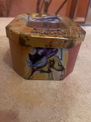 Lata Pokémon Vacía