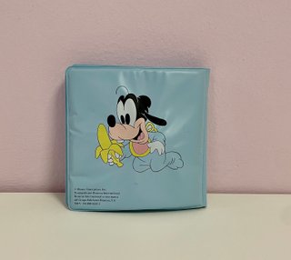 Lote figuras y libros baño para bebé