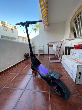 Patinete Eléctrico Segway ZT3 PRO Negro y morado