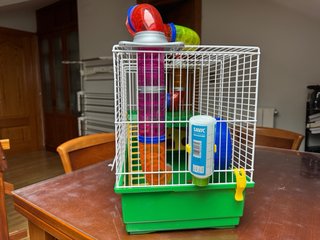 Jaula para hámster con accesorios