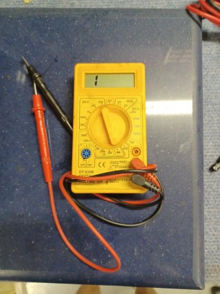 Multímetro Digital DT-830B