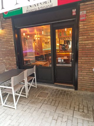 4 Mesas y 16 Sillas Plegables Aluminio