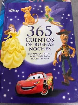 Varios libros de cuentos