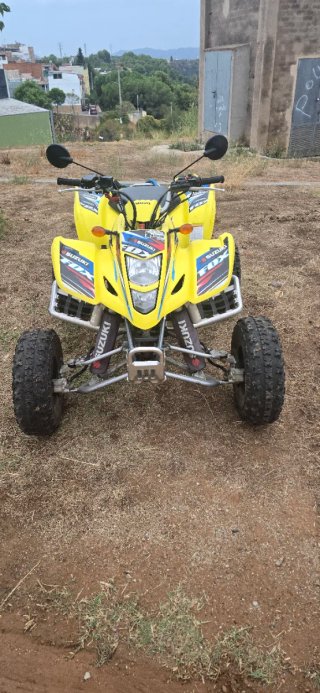 Suzuki LTZ Amarillo y Negro listo para salir