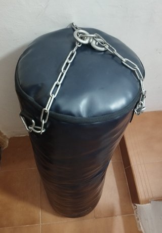 Saco de boxeo Outshock negro