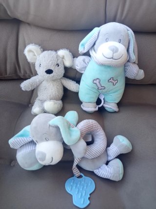 Pack 2 Peluches Perro (+ 1 de regalo)