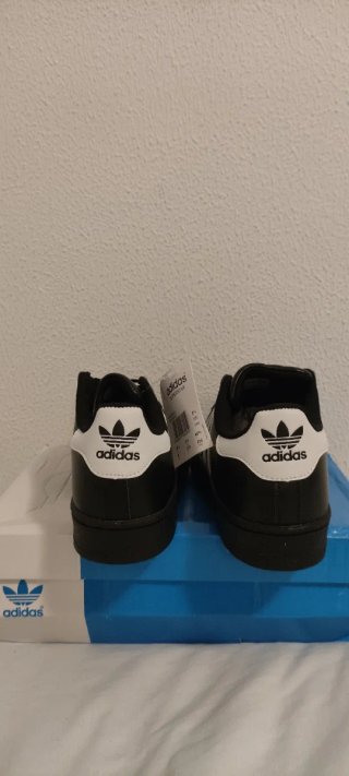 Adidas Superstar  Talla 42'5