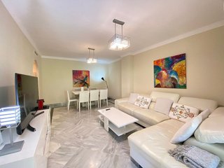 Piso en alquiler en La Dama de Noche-La Alzambra en Marbella