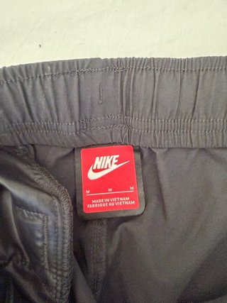 Chaqueta deportiva Nike gris