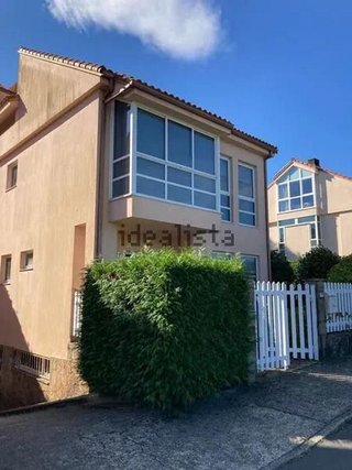 Casa pareada en venta en Brión