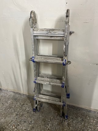 Escalera extensible de aluminio