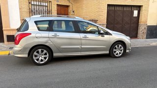Peugeot 308 familiar 7 plazas